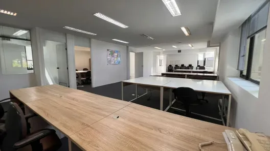Sala Comercial para alugar, 140m² no Cidade Monções, São Paulo