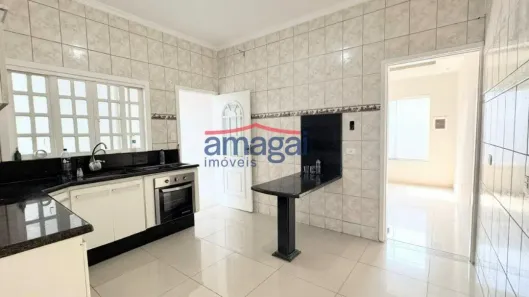 Casa com 3 Quartos à venda, 144m² no Loteamento Villa Branca, Jacareí