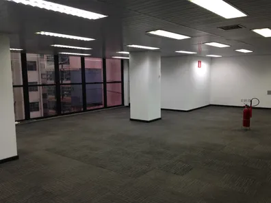 Sala Comercial para alugar, 588m² no Lourdes, Belo Horizonte