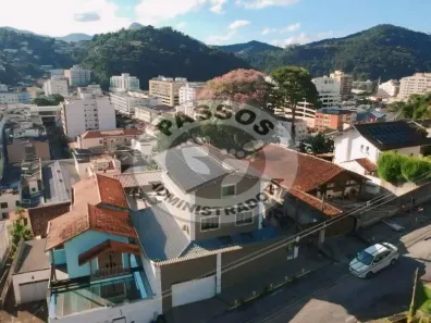 Casa com 5 Quartos à venda, 520m² no Várzea, Teresópolis