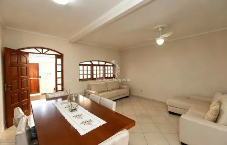 Casa com 3 Quartos à venda, 180m² no Vila Trinta e Um de Março, Campinas