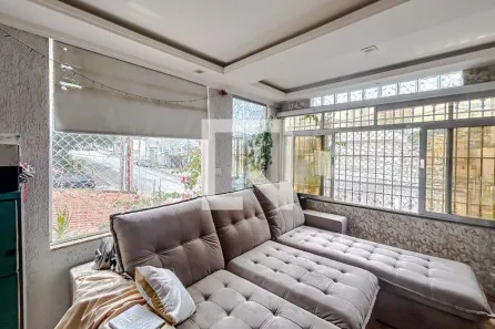 Casa com 3 Quartos à venda, 240m² no Vila Bertioga, São Paulo