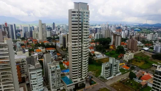 Apartamento com 3 Quartos para alugar, 220m² no Centro, Tubarão