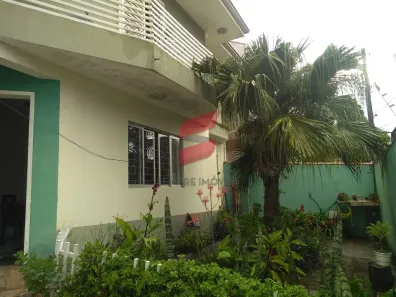 Sobrado com 4 Quartos à venda, 270m² no Alto Tarumã, Pinhais