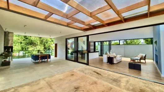 Casa de Condomínio com 3 Quartos à venda, 325m² no Jardim Passárgada I, Cotia