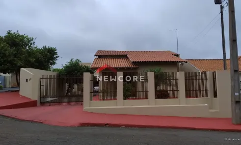 Casa com 3 Quartos à venda, 100m² no Manoel Müller, Rolândia