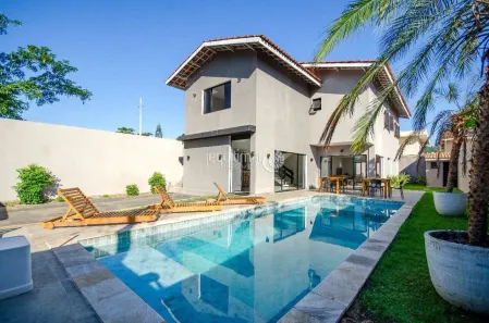Casa com 5 Quartos à venda, 200m² no Balneário Praia do Pernambuco, Guarujá