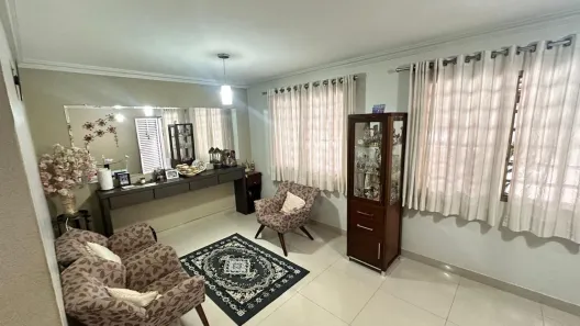 Sobrado com 3 Quartos à venda, 91m² no Vila Industrial, Anápolis