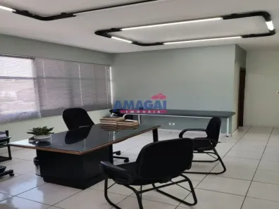 Sala Comercial para alugar, 106m² no Centro, Jacareí