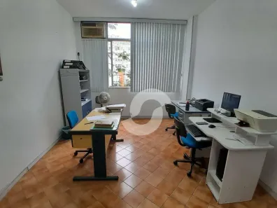 Sala Comercial à venda, 39m² no Centro, Niterói
