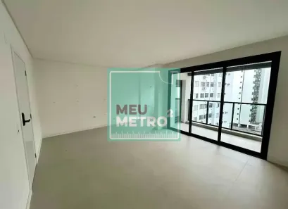 Apartamento com 2 Quartos à venda, 73m² no Centro, Florianópolis