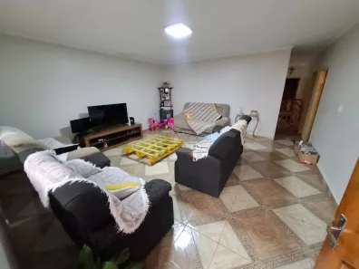 Casa com 3 Quartos à venda, 281m² no Antônio Marincek, Ribeirão Preto