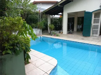 Sobrado com 4 Quartos para alugar, 490m² no Butantã, São Paulo