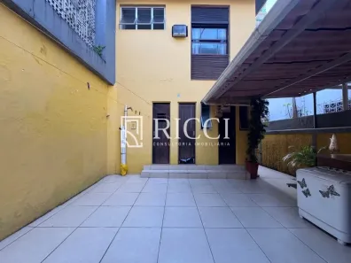 Casa com 3 Quartos à venda, 175m² no Pompéia, Santos