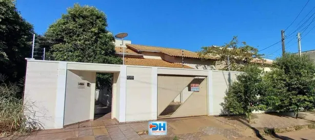 Casa com 4 Quartos para alugar, 250m² no Plano Diretor Norte, Palmas