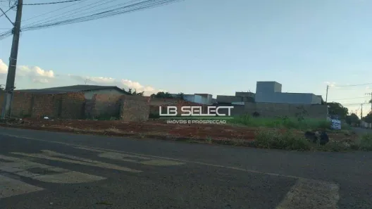 Lote/Terreno à venda, 250m² no São Jorge, Uberlândia