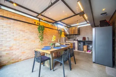 Casa de Condomínio com 3 Quartos à venda, 179m² no Granja Viana, Cotia