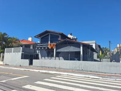Casa com 4 Quartos à venda, 220m² no Trindade, Florianópolis