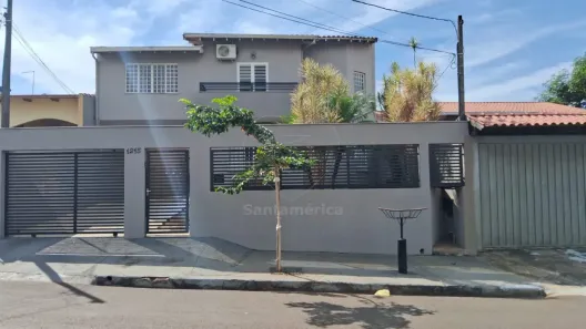 Casa com 4 Quartos à venda, 197m² no Califórnia, Londrina