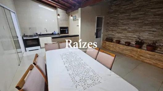 Casa com 3 Quartos à venda, 150m² no Aclimação, Uberlândia
