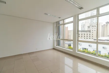 Sala Comercial para alugar, 34m² no Liberdade, São Paulo