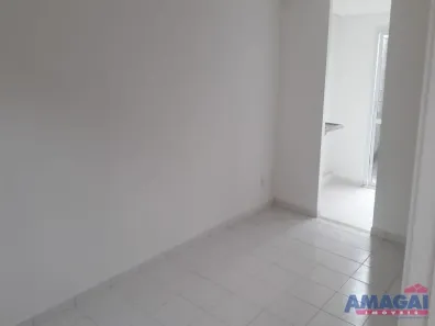 Casa de Condomínio com 2 Quartos à venda, 57m² no Jardim Colônia, Jacareí
