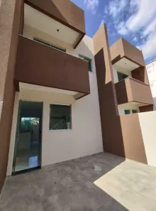 Casa com 2 Quartos à venda, 70m² no Santo Antônio, Betim