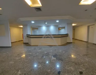 Sala Comercial para alugar, 641m² no Centro, Campinas