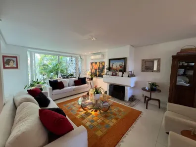Casa de Condomínio com 4 Quartos para venda ou aluguel, 324m² no Três Figueiras, Porto Alegre