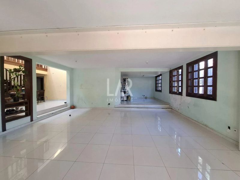 Casa com 6 quartos — Santa Lúcia, Belo Horizonte