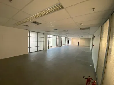 Sala Comercial para alugar, 494m² no Indianópolis, São Paulo