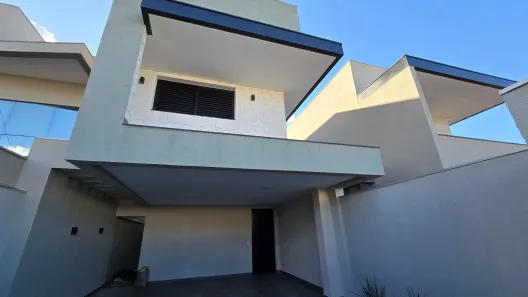 Sobrado com 3 Quartos à venda, 216m² no Jardim Itatiaia, Campo Grande