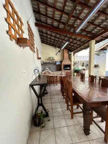 Casa com 4 Quartos à venda, 220m² no Jardim Santa Maria, Jacareí