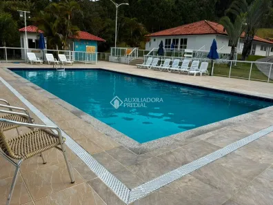 Apartamento com 2 Quartos para alugar, 51m² no Pedra Branca, Palhoça