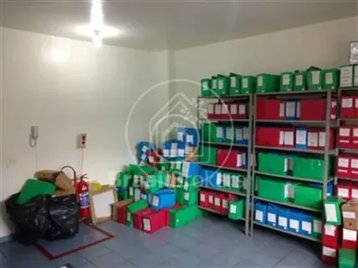 Sala Comercial à venda, 30m² no Cacuia, Rio de Janeiro