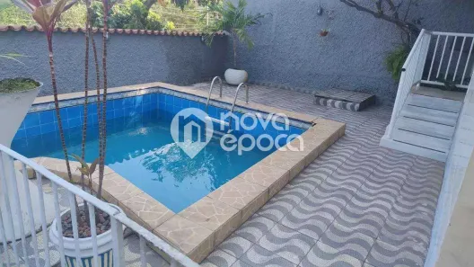 Casa com 10 Quartos à venda, 348m² no Jardim Carioca, Rio de Janeiro