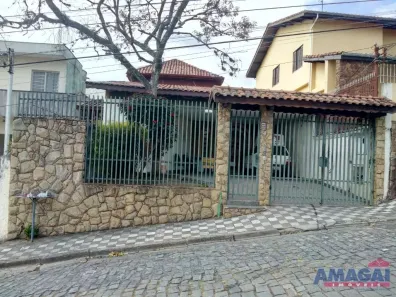 Casa com 4 Quartos à venda, 250m² no Centro, Jacareí