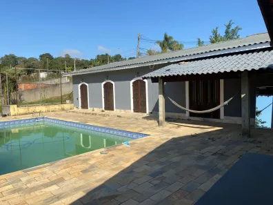 Fazenda/Sítio com 5 Quartos para alugar, 100m² no Vinhedos III, São Roque