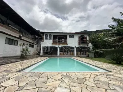 Casa com 3 Quartos à venda, 250m² no Barroso, Teresópolis