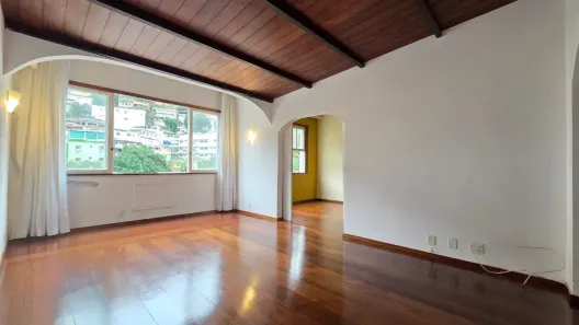Apartamento com 3 Quartos para alugar, 150m² no Leme, Rio de Janeiro
