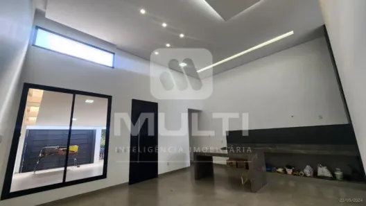 Casa com 2 Quartos à venda, 180m² no Cidade Jardim, Uberlândia
