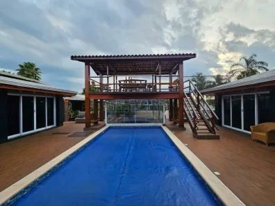 Casa de Condomínio com 3 Quartos à venda, 385m² no Conjunto Residencial Village Bandeirante II, Jardinópolis