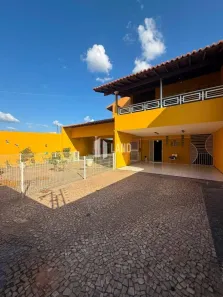 Casa com 4 Quartos à venda, 390m² no Santa Isabel, Teresina