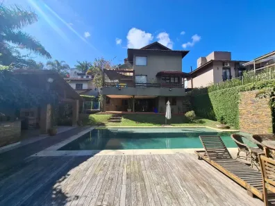 Casa de Condomínio com 5 Quartos para venda ou aluguel, 450m² no Residencial Euroville, Carapicuíba