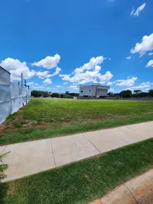 Lote/Terreno à venda, 287m² no Parqville Quaresmeira, Trindade
