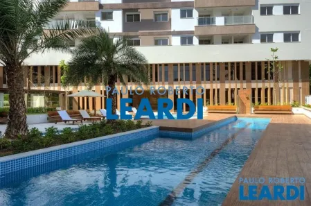 Apartamento com 3 Quartos para alugar, 90m² no Itacorubi, Florianópolis