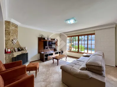 Casa de Condomínio com 4 Quartos à venda, 281m² no Golfe, Teresópolis