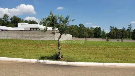 Lote/Terreno à venda, 838m² no Barreiro, Araçoiaba da Serra