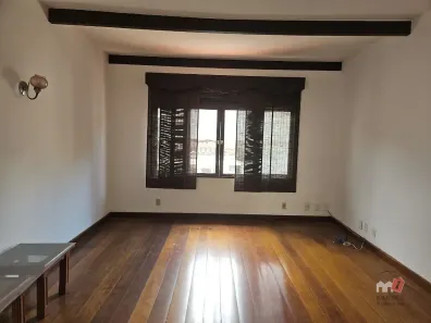 Sobrado com 3 Quartos para alugar, 111m² no Castelanea, Petrópolis