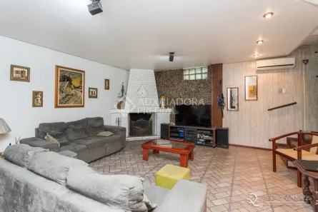 Casa com 3 Quartos à venda, 168m² no Medianeira, Porto Alegre